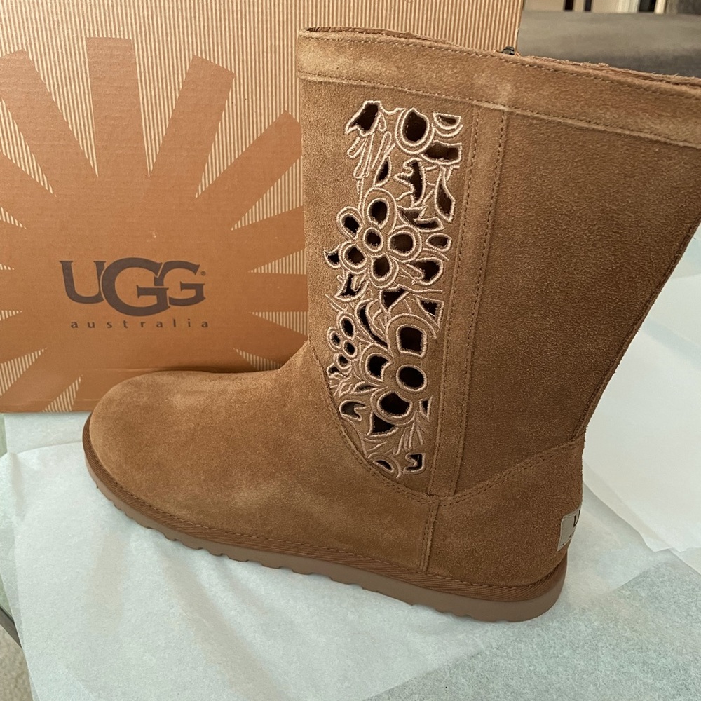 UGG LADIES BOOTS, BEAUTIFUL FLORAL CUT-OUT and SIDE ZIPPER
